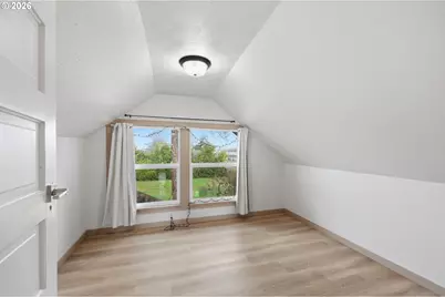 139 S 15th St, Cottage Grove, OR 97424 - Photo 33