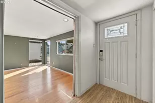 205 N Bridgeton Rd, Portland, OR 97217 - Photo 7