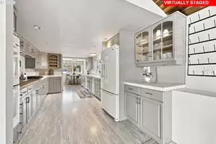 205 N Bridgeton Rd, Portland, OR 97217 - Photo 11