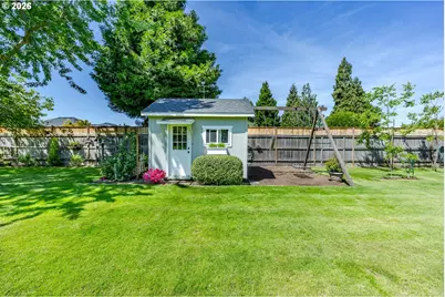 109 Hillview 1, Eugene, OR 97408 - Photo 35