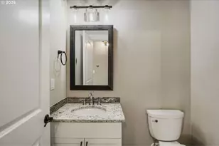 830 Shelokum Dr, Silverton, OR 97381 - Photo 17