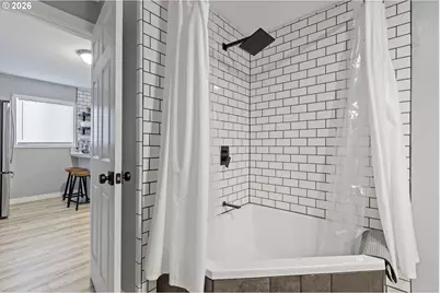 925 NE Cedar St, Roseburg, OR 97470 - Photo 25