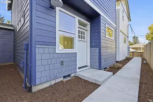 8718 SE Bybee Blvd, Portland, OR 97266 - Photo 3