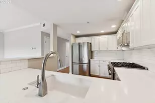 2241 NW Pettygrove St, Portland, OR 97210 - Photo 13