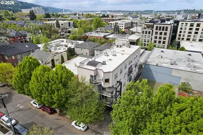 2241 NW Pettygrove St #5, Portland, OR 97210 - Photo 1