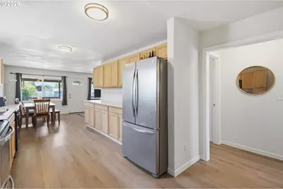 505 S 5th St, Harrisburg, OR 97446 - Photo 13
