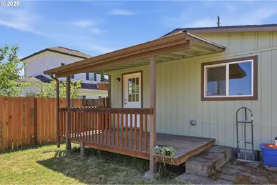 505 S 5th St, Harrisburg, OR 97446 - Photo 25