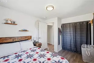 505 S 5th St, Harrisburg, OR 97446 - Photo 17