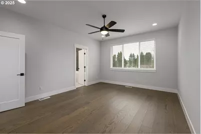 15204 SE Towers Ter, Milwaukie, OR 97267 - Photo 17