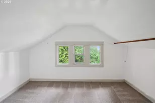 8921 SE Washington St, Portland, OR 97216 - Photo 25