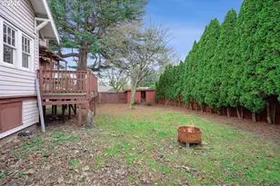 8921 SE Washington St, Portland, OR 97216 - Photo 37
