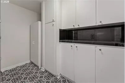 6710 SW 11th Dr, Portland, OR 97219 - Photo 21