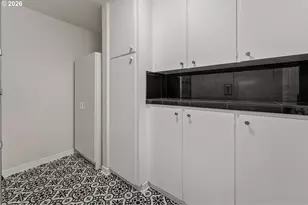 6710 SW 11th Dr, Portland, OR 97219 - Photo 21