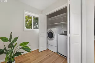6710 SW 11th Dr, Portland, OR 97219 - Photo 41