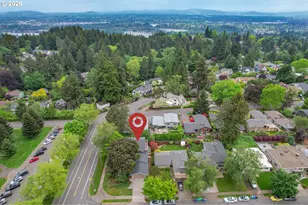 6710 SW 11th Dr, Portland, OR 97219 - Photo 47
