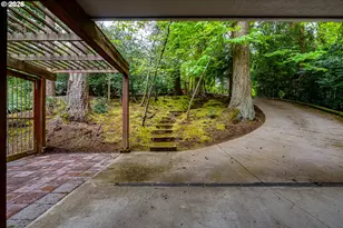 3210 Inspiration Point Dr, Eugene, OR 97405 - Photo 43