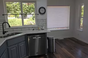 260 Village Dr, Winchester, OR 97495 - Photo 29