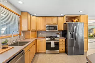 2420 SW 172nd Ct, Beaverton, OR 97003 - Photo 7