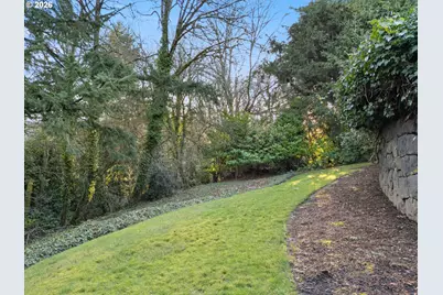 1136 SW Davenport St, Portland, OR 97201 - Photo 41