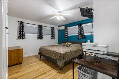 223 W Hazel St, Roseburg, OR 97471 - Photo 15