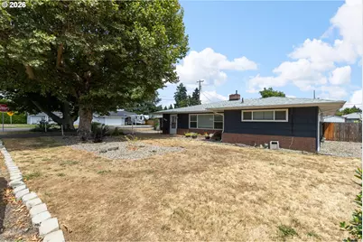 223 W Hazel St, Roseburg, OR 97471 - Photo 39