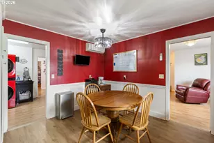223 W Hazel St, Roseburg, OR 97471 - Photo 15