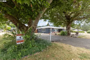 223 W Hazel St, Roseburg, OR 97471 - Photo 35