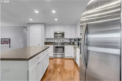 3893 SW 4th St, Gresham, OR 97030 - Photo 15