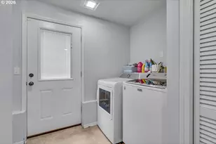 3893 SW 4th St, Gresham, OR 97030 - Photo 33