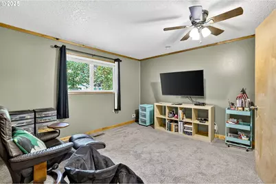 814 Cedaroak St, Saint Helens, OR 97051 - Photo 35