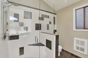 100 SE Harney St, Portland, OR 97202 - Photo 35