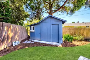 2160 SE Cedar Park Ct, Hillsboro, OR 97123 - Photo 25
