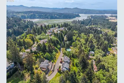 3563 Jake Mann Ln, Florence, OR 97439 - Photo 47