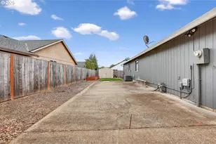 1119 Hawthorne St, Forest Grove, OR 97116 - Photo 5