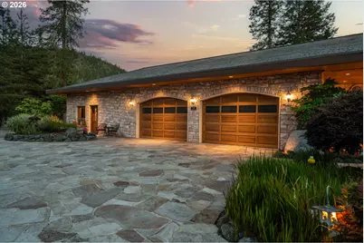 727 Earhart Rd, Rogue River, OR 97537 - Photo 11