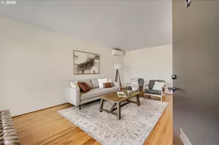 6504 N Commercial Ave, Portland, OR 97217 - Photo 7