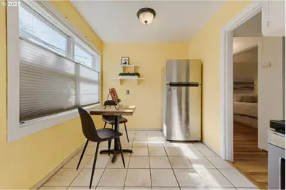 6504 N Commercial Ave, Portland, OR 97217 - Photo 17