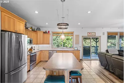 1604 Tara Ct, Kelso, WA 98626 - Photo 9