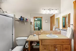 1604 Tara Ct, Kelso, WA 98626 - Photo 17