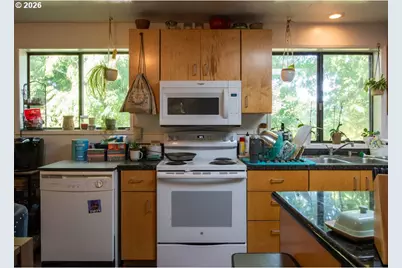 32781 E Pearl St, Eugene, OR 97408 - Photo 17