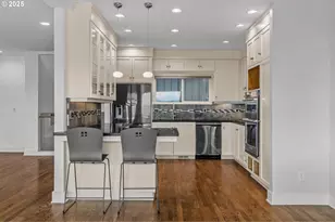 5425 SW View Point Terrace, Portland, OR 97239 - Photo 17