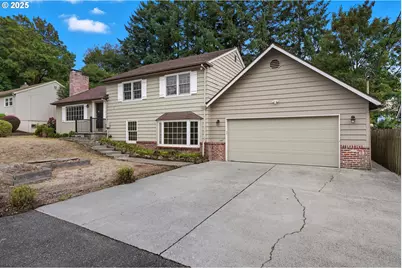 9360 SW Meadow Ln, Portland, OR 97225 - Photo 3