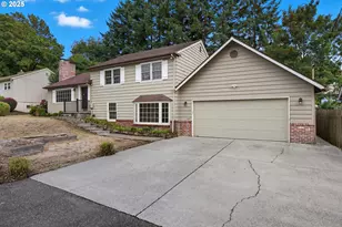 9360 SW Meadow Ln, Portland, OR 97225 - Photo 3