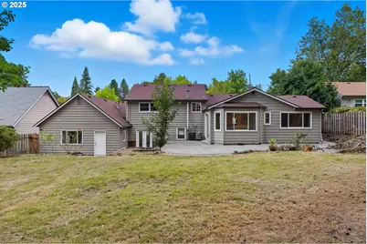 9360 SW Meadow Ln, Portland, OR 97225 - Photo 33