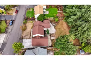 9360 SW Meadow Ln, Portland, OR 97225 - Photo 39