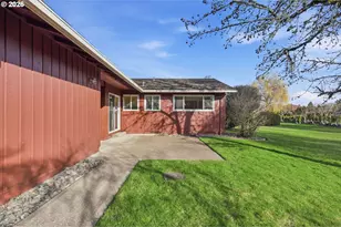 922 NE Donelson Rd, Hillsboro, OR 97124 - Photo 39