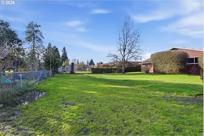 922 NE Donelson Rd, Hillsboro, OR 97124 - Photo 43