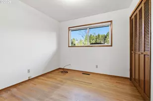 922 NE Donelson Rd, Hillsboro, OR 97124 - Photo 35