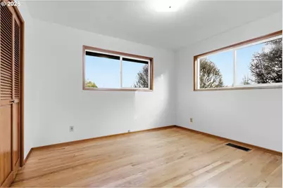 922 NE Donelson Rd, Hillsboro, OR 97124 - Photo 31