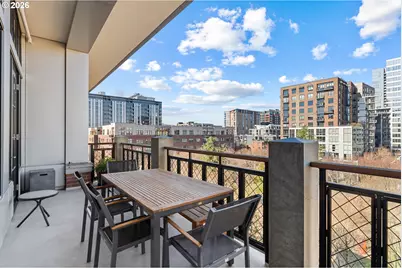 1030 NW Johnson St #611, Portland, OR 97209 - Photo 33